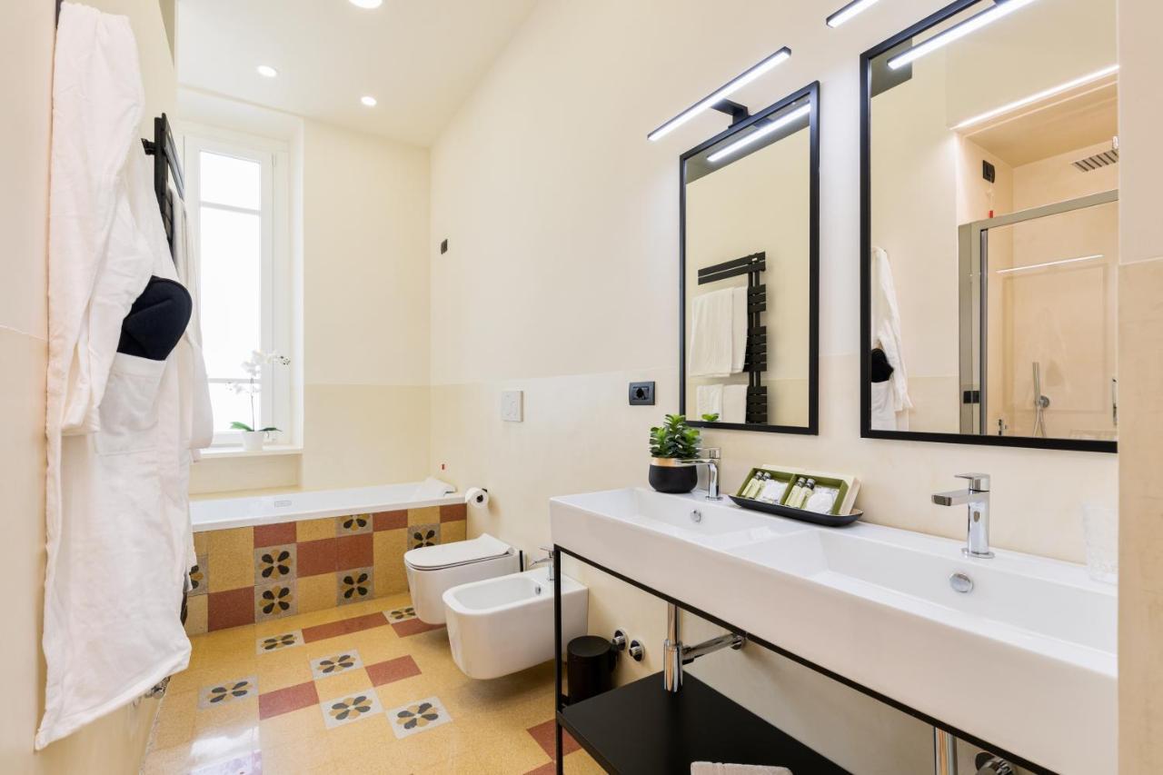 Foresteria Di Piazza Cavour - Luxury Suites & Guest House โรม ภายนอก รูปภาพ