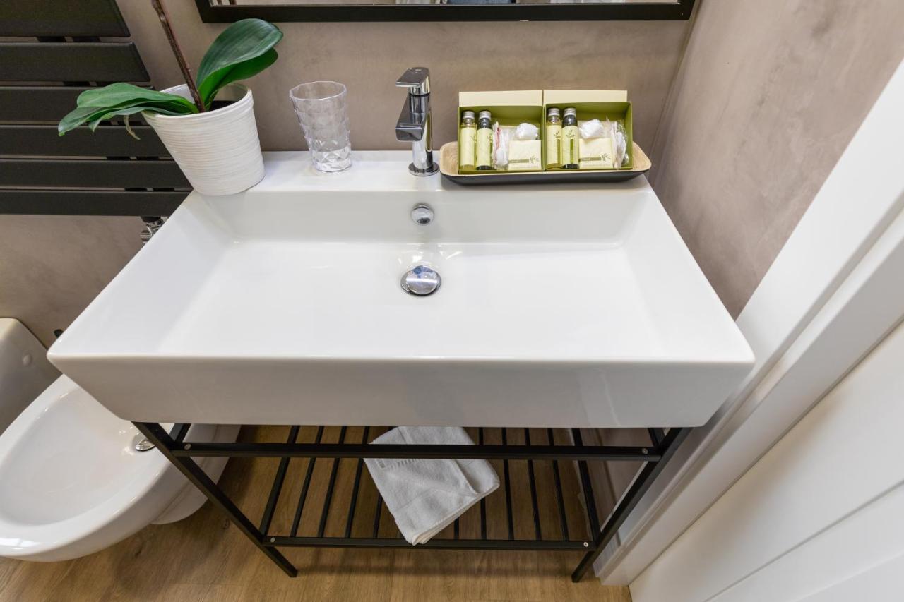 Foresteria Di Piazza Cavour - Luxury Suites & Guest House โรม ภายนอก รูปภาพ